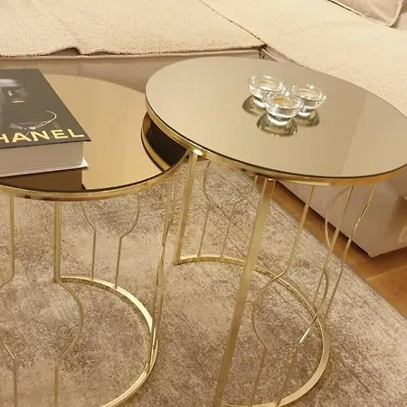 Temi's 1 Апартаменты *